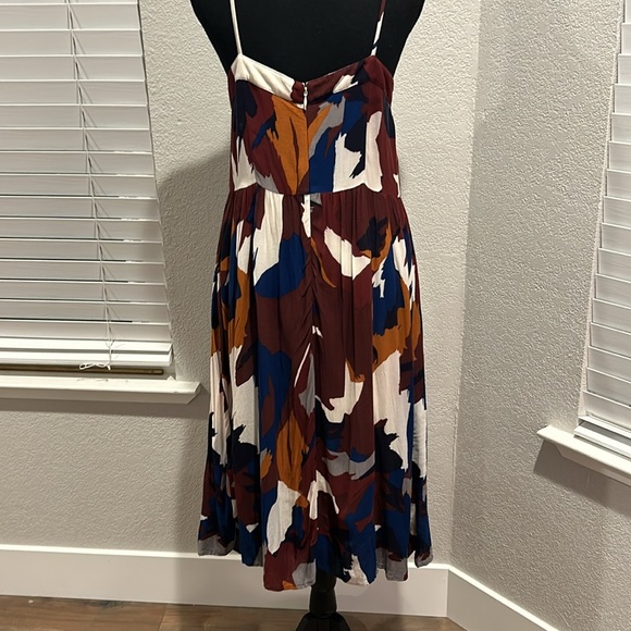 LOFT Summer Midi Dress - Picture 3 of 4